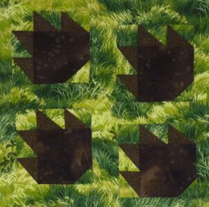 Bear paws quilt block image
